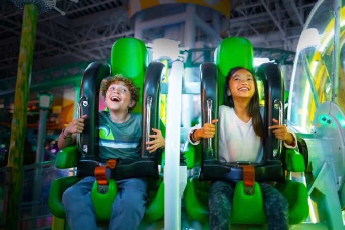 Mall of America: Nickelodeon Universe Unlimited Ride Pass - Getting to Nickelodeon Universe