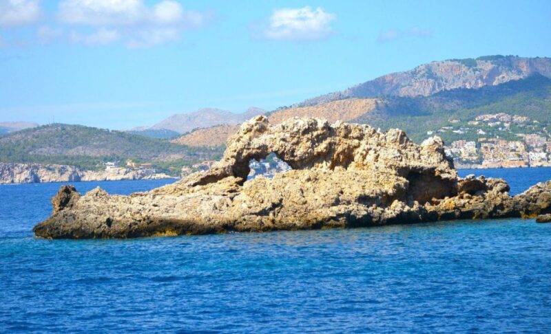 Mallorca: 2-Hour Coastline & Malgrat Islands Catamaran Tour - Experience and Itinerary