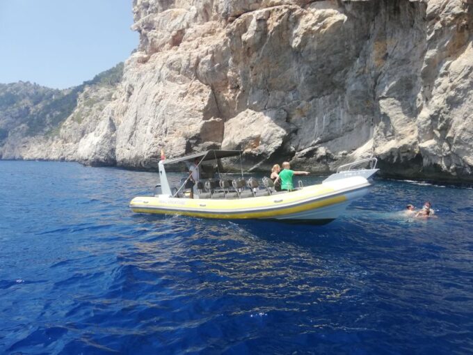 Mallorca : Blue Cave Boat Tour With Snorkeling - Refreshing Swimming Experience