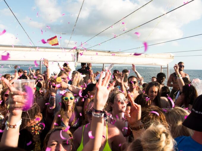Mallorca: Boat Party With Live Djs, Lunch, & Nightclub Entry - Nightclub After-Party Details