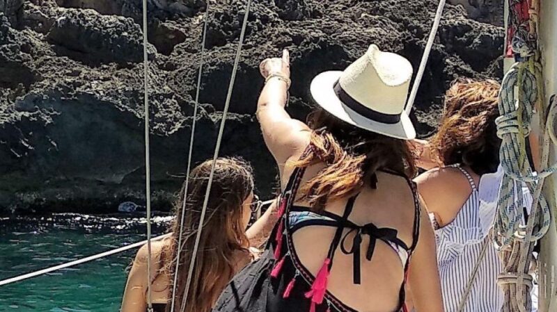 Mallorca: Cala Vella Boat Tour With Swiming, Food, & Drinks - Inclusions and Exclusions