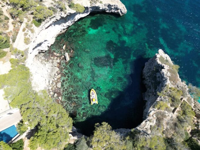 Mallorca: Caló Des Moro and Cala Marmols Boat Tour - Suitability Guidance