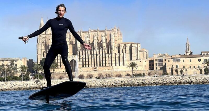 Mallorca: Electric Hydrofoil Surfing Lessons (E-Foil Course) - Included Amenities and Equipment