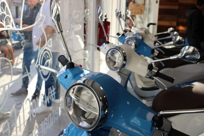 Mallorca: Explore Mallorca Island With Iconic Vespa Scooter - Eligibility and Requirements