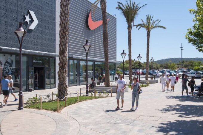 Mallorca: Fashion Outlet Shopping Excursion by Bus - Frequently Asked Questions