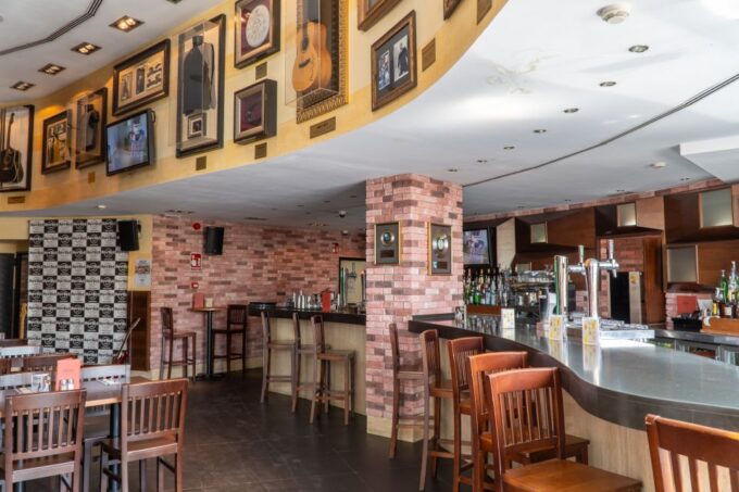 Mallorca: Hard Rock Cafe Entrance With Lunch or Dinner - Customer Feedback