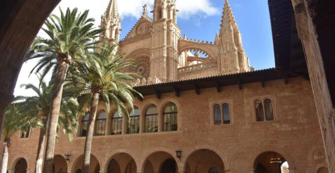 MALLORCA Highlights: Palma, Valdemosa, Archeology & Beach - Multilingual Audio Guide Experience