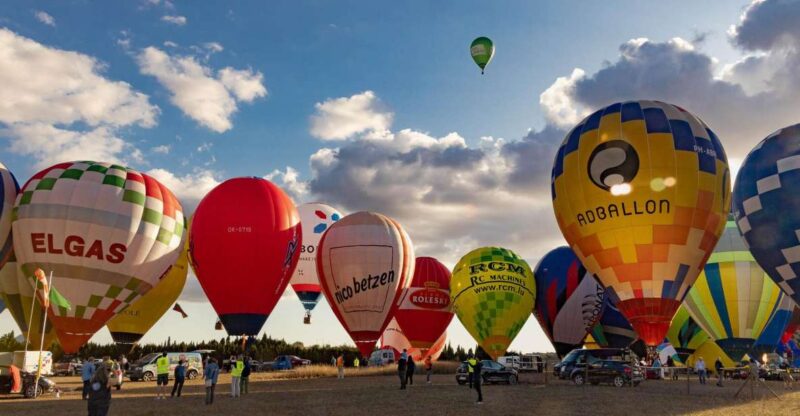 Mallorca: Hot Air Balloon Flight With Private Options - Flight Duration and Languages