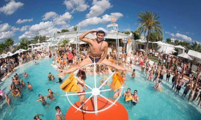 Mallorca & Ibiza Tour (Ink. Ferry, City, Beach, Club, Tapas) - Key Points