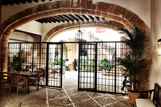 Mallorca Old Town Walking Tour With Cathedral Skip the Line Tour - Meeting and Accessibility Details