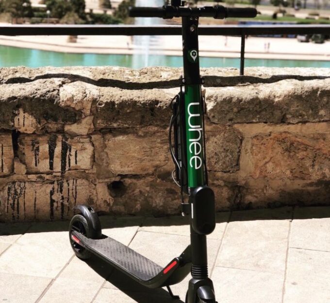 Mallorca: Premium E-Scooter Rental With Delivery Option - Discover Palmas Unique Perspective