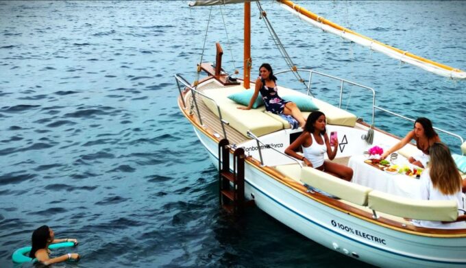 Mallorca: Sailing 100% Electric Boat + Snorkeling + Aperitif - Booking and Availability