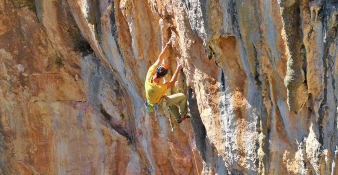 Mallorca: Sport Climbing Day or Course - Duration and Group Size