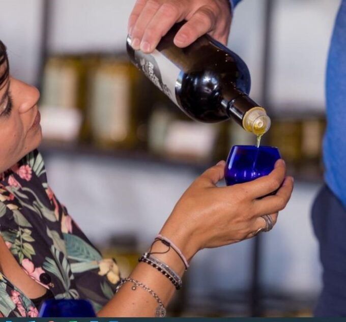 Mallorca: Street Market & Olive Mill Mini-Bus Tour With German Guide - Tour Restrictions