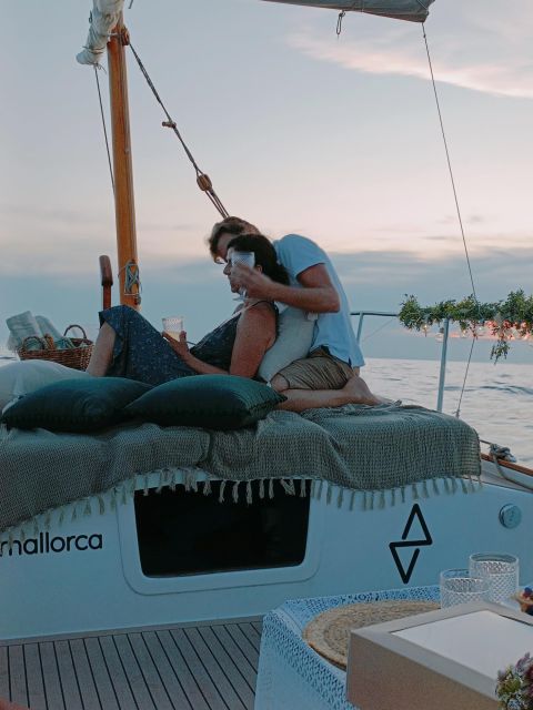 Mallorca: Sunset Eco Charter Experience - Eco-Friendly Boat Exploration