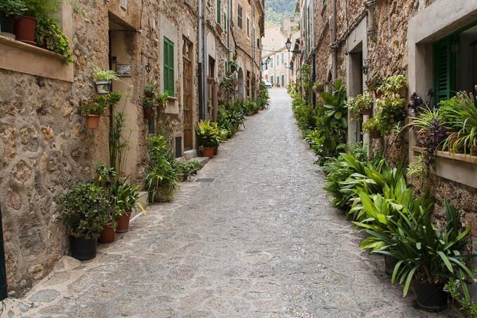 Mallorca: Valdemossa and Port of Soller Potato Cake - Exploring Valldemossa