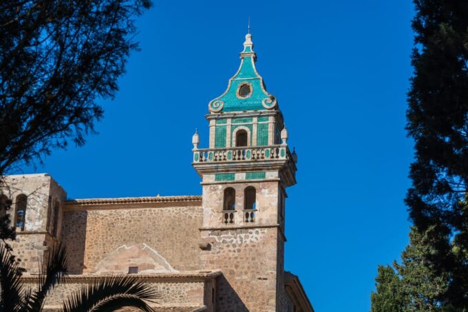 Mallorca: Valdemossa and Port of Soller Potato Cake - Indulging in Coca De Patata