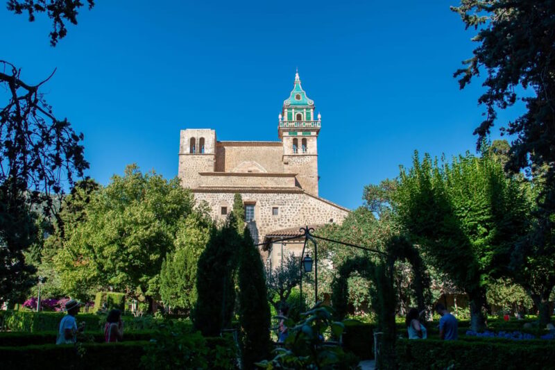Mallorca: Valldemossa Half Day Tour - Guided Tour Experience