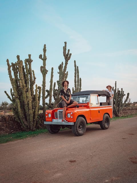 Mallorca: Vintage Sunset Tour by the Sea With a Picnic - Tour Highlights and Inclusions