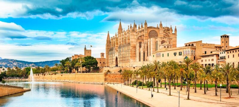 Mallorca Walking & Picnic Tour (Ink. Town, Nature, Beach) - Key Points