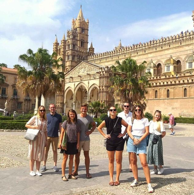 Mallorca Walking & Picnic Tour (Ink. Town, Nature, Beach) - Old Town Walking Tour