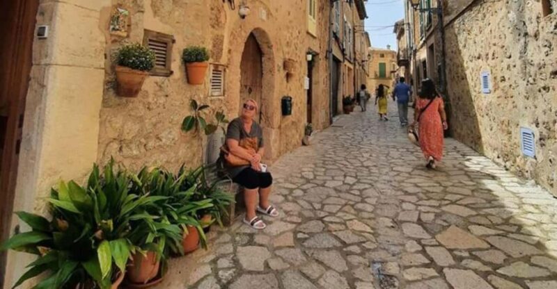 Mallorca: West Coast & Orange Valley MiniBusTour ENGLISH - Cultural Immersion