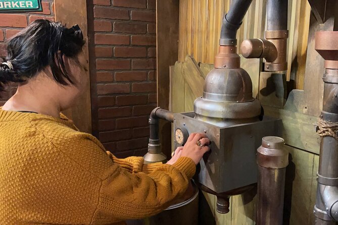 Malones Mobster Hideout Escape Room - Solving the Mobster Puzzle
