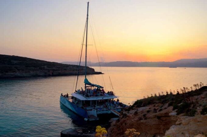 Malta: Blue Lagoon Evening Catamaran Cruise - Meeting Point and Arrival