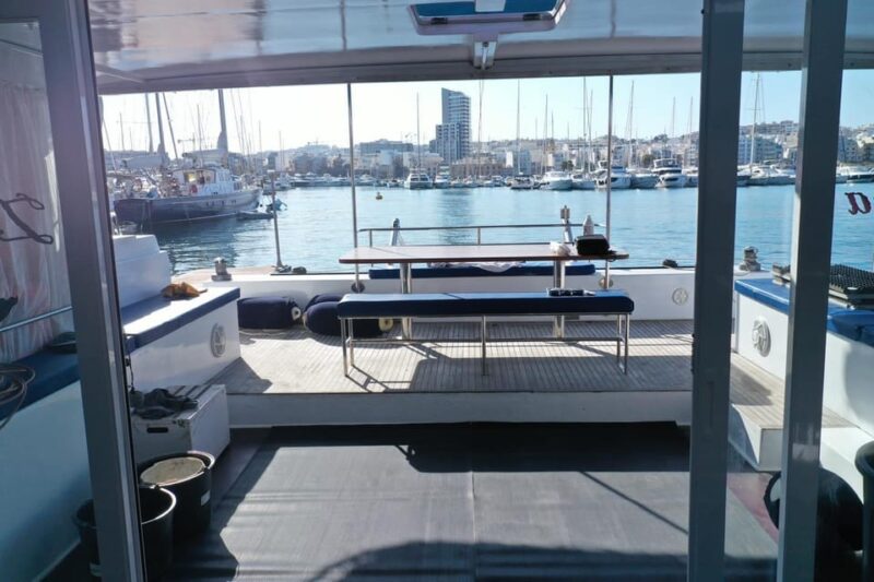 Malta: Catamaran La Zingara Private Day Charters Renting - Key Points