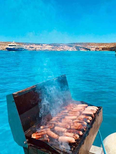 Malta: Catamaran La Zingara Private Day Charters Renting - Catamaran Specifications