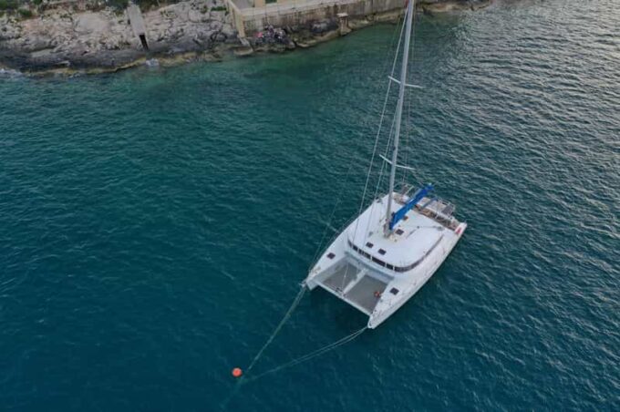 Malta: Catamaran La Zingara Private Day Charters Renting - Explore Scenic Stops