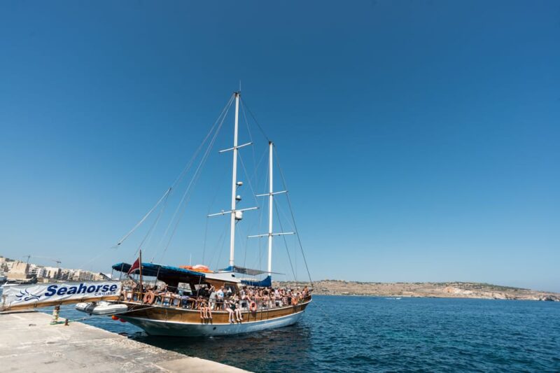 Malta: Comino, Blue Lagoon, and Caves Day Trip - Onboard Amenities