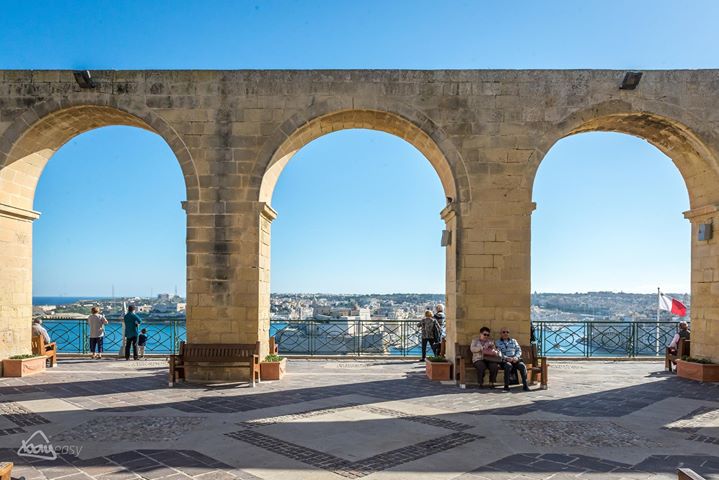 Malta: Mosta, Crafts Village, Mdina & Valletta Full-Day Tour - Key Points