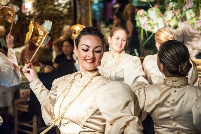 Maltese Traditional Dinner and Folklore Show With Transfers - Dinner Details