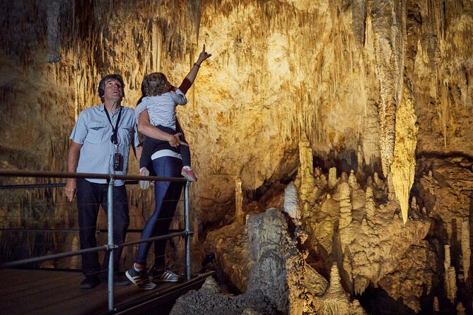 Mammoth Cave Self-guided Audio Tour (Located in Western Australia) - Explore Ancient History