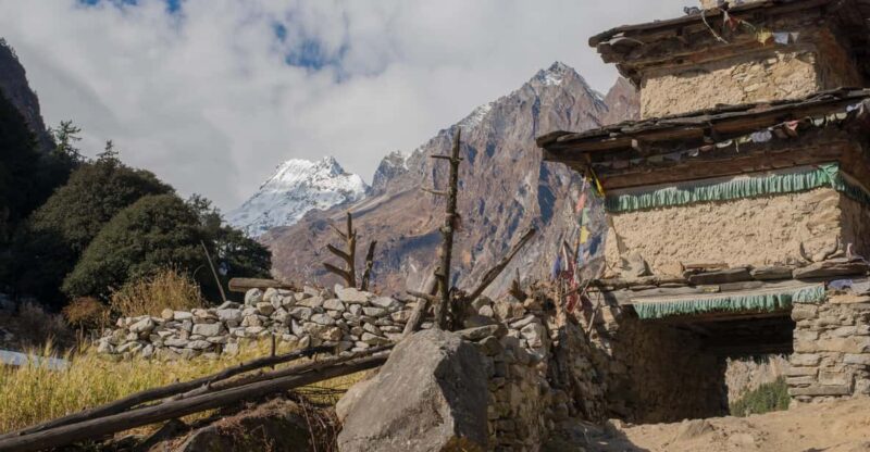 Manaslu Circuit Trek - 14 Days - Trek Features and Experience