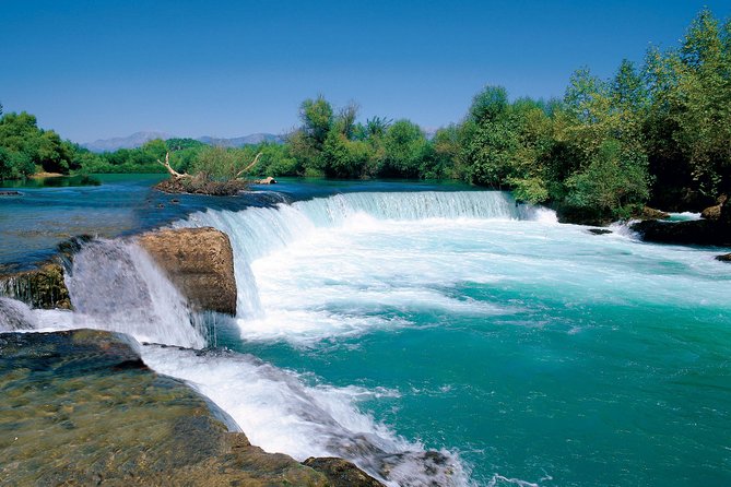 Manavgat River Cruise With Grand Bazaar From Alanya - Dining and Refreshments