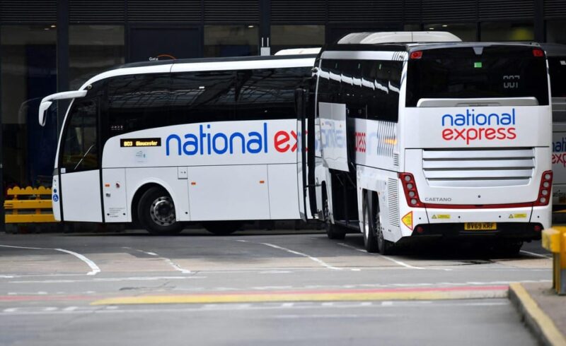 Manchester Airport: Bus Transfer To/From Leeds - Travel Times and Schedules