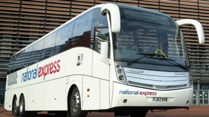 Manchester Airport: Bus Transfer To/From Leeds - Directions and Meeting Points