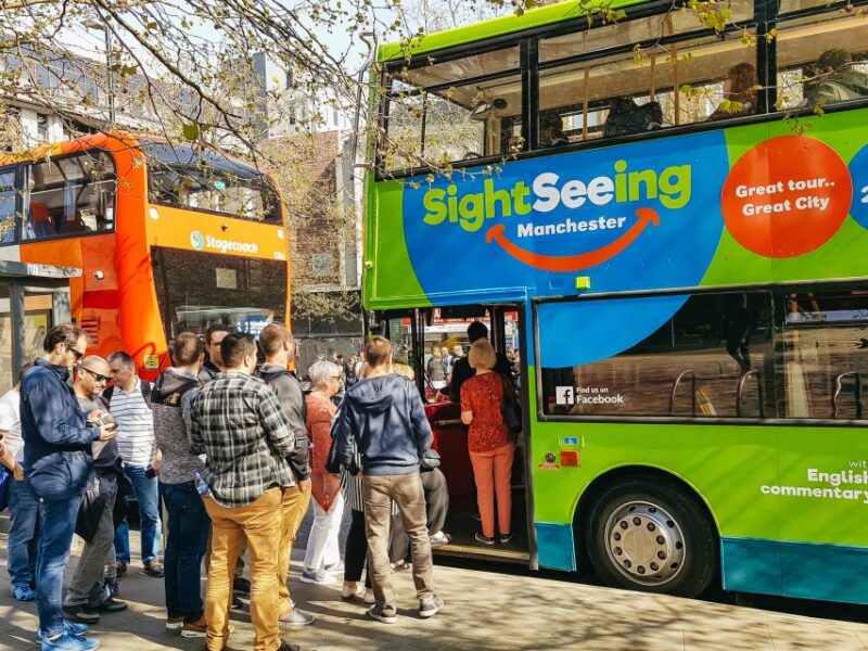 Manchester: City Bus Tour - Accessing Free Wi-Fi