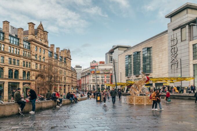 Manchester City Exploration Game and Tour - Navigating the City Trail