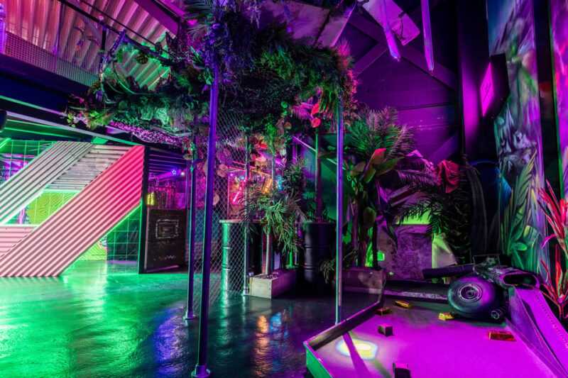 Manchester: Junkyard Golf Club Tickets for 9 or 18 Holes - Age Restrictions and Venue Policies