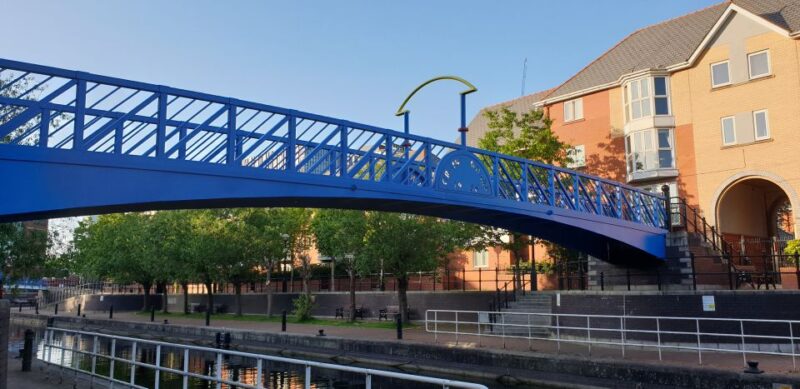 Manchester: Salford Quays Guided Walking Tour - Tour Description