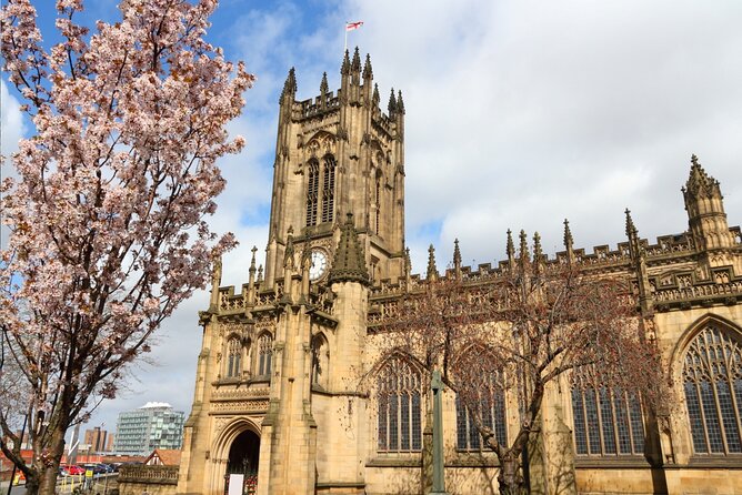 Manchester Scavenger Hunt and Sights Self Guided Tour - Accessibility and Requirements