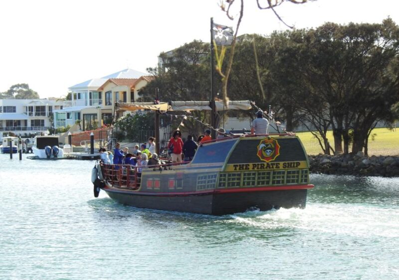 Mandurah: 1.5-Hour Scenic Lunch Cruise on a Pirate Ship - Key Points