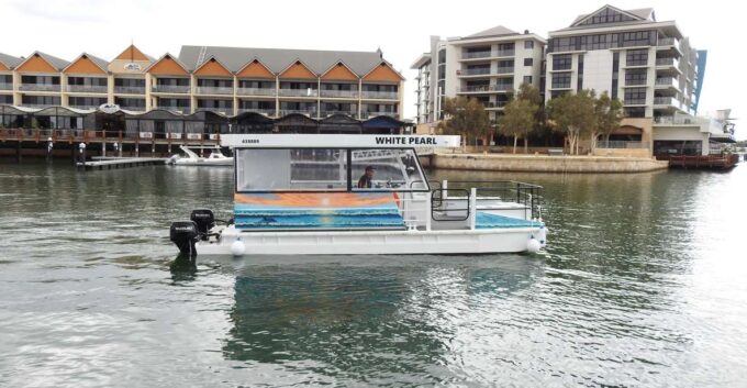 Mandurah: Sightseeing Dolphin Cruise With Tour Guide - Recap