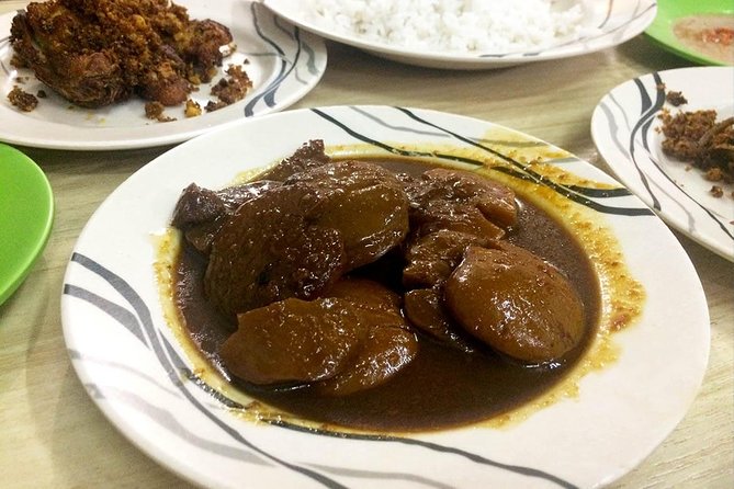 Mangga Besar Food Tour - Capacity and Duration