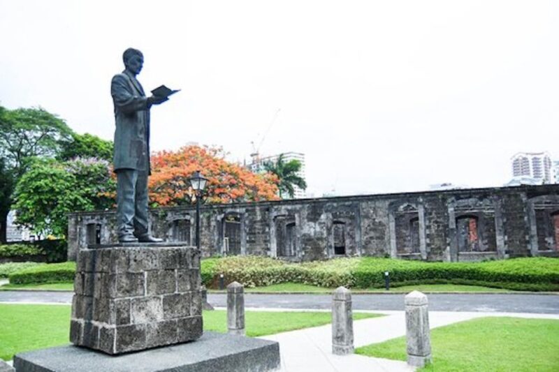 Manila: Filipino Historic Walking Tour in Intramuros - Itinerary Highlights
