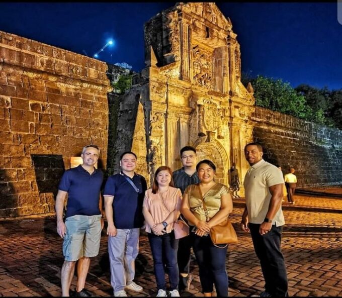 Manila: Intramuros Night Walk - Dinner at Batala Bar