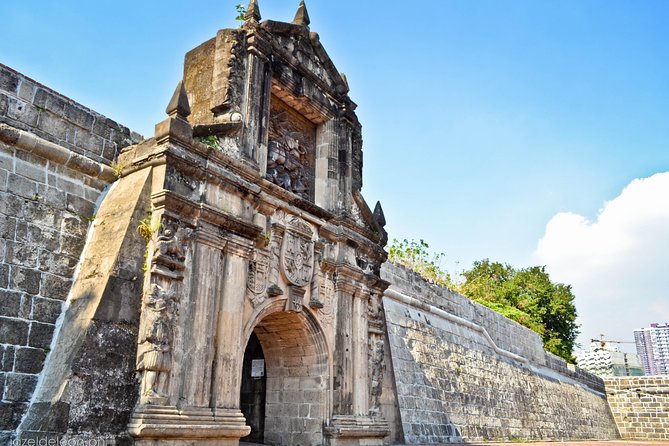 Manila Old and New: Sightseeing Tour Including Intramuros and Fort Santiago - Exploring Makati and Old Manila